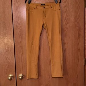Mustard skinny pants, size Large